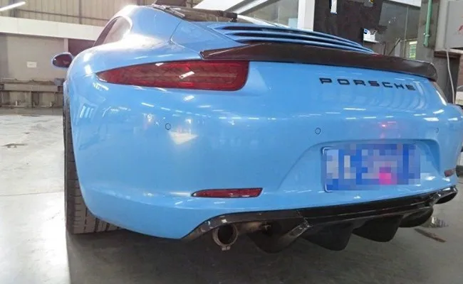 911 V7
