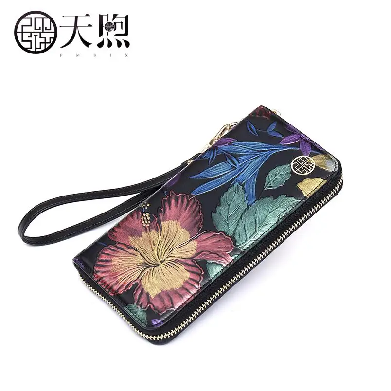 

2019 new ladies leather clutch Vintage embossed long wallet