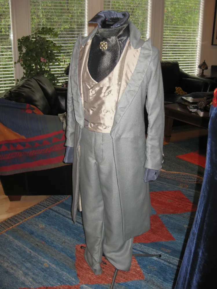 

Victorian court style custom masquerade dress retro elegant long tuxedo jacket 3 pieces (jacket + pants + vest)