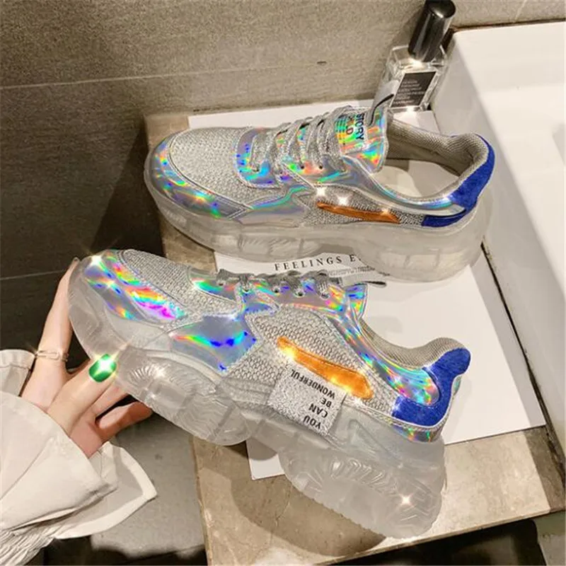 Cena 2019 moda damska Chunky buty kobieta Triple Sole metalowe cekiny kobiety Glitter platforma trampki wysokość zwiększ buty F20