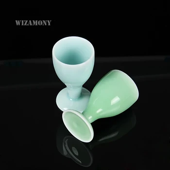 

WIZAMONY 2pcs Chinese Longquan Celadon Porcelain Wine Cup China Teacups Porcelain Bowl 20ml Chinese Tea Pot Celadon Crackle