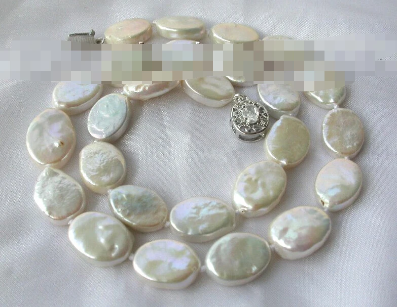 

0919 baroque white freshwater cultured pearl necklace