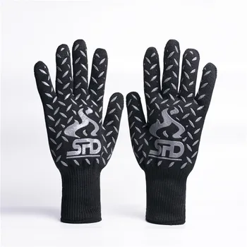 

One pairs heat resistant gloves ,cut resistant glove,Household set bbq gloves and working gloves,cooking oven grillgloves