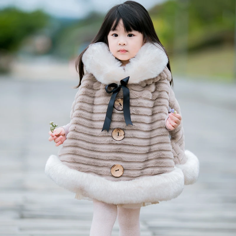

Elegant Capes Pink Ponchos Fashion Fake Fox Fur Collar Hooded Overcoat Cardigan Ponchos Drop Shoulder Sleeve Outerwear 3 color
