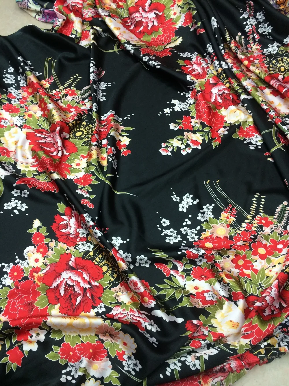 

5 yards/lot Pure mulberry silk satin charmeuse silk fabric material for Wedding Evening Dress