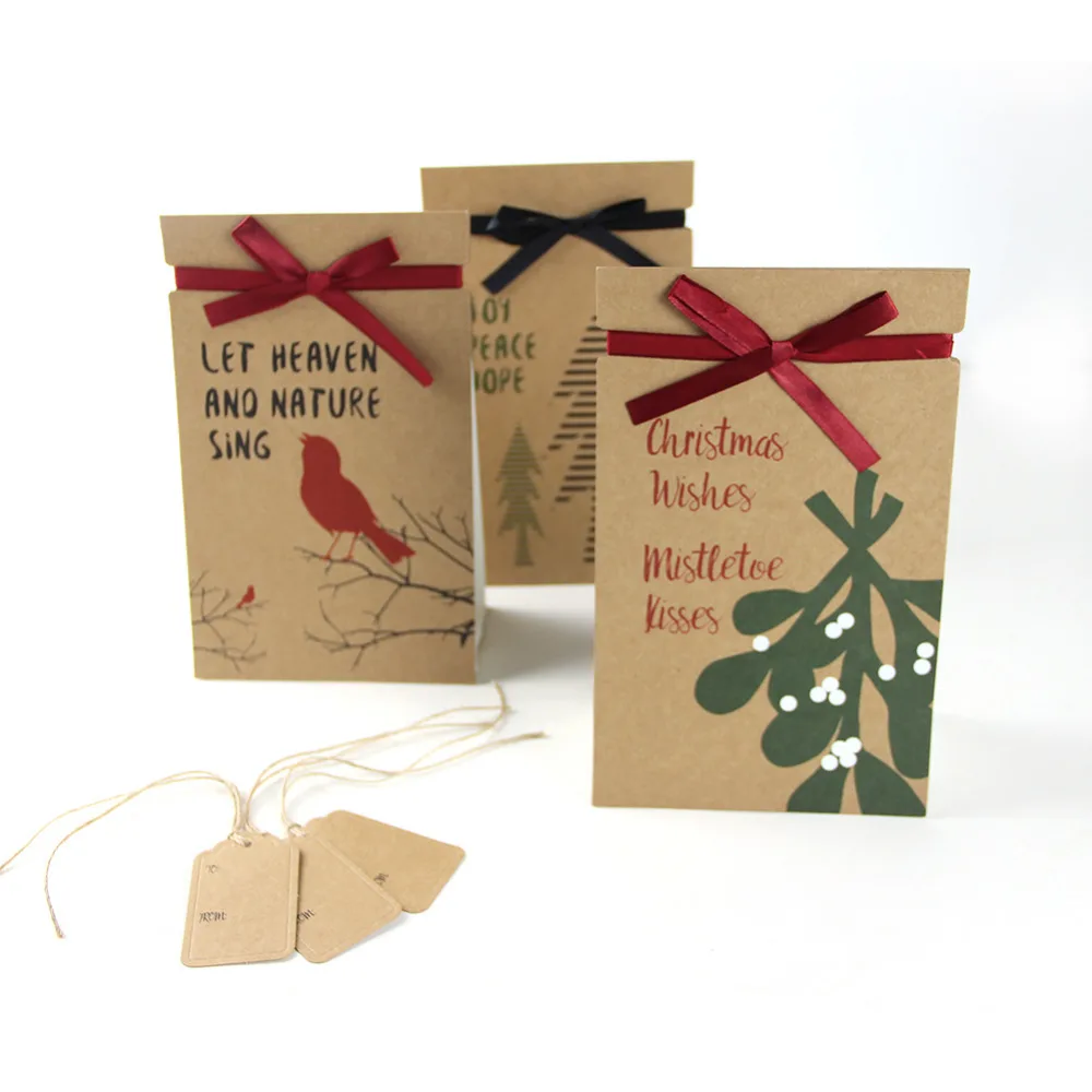 

Pack of 3 Vintage Brown Christmas Kraft Paper Gift Bag with Christmas Tree MistletoeParty Bag Xmas Table Centerpiece Decor