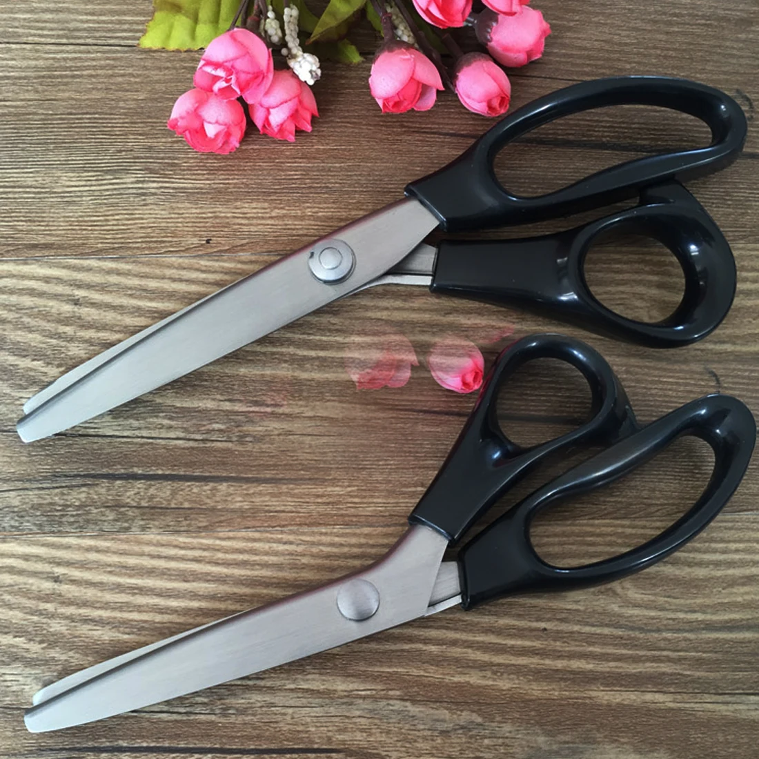 Best 1PCS 23.5cm Sewing Cut Dressmaking Tailor Shear Pinking Scissor