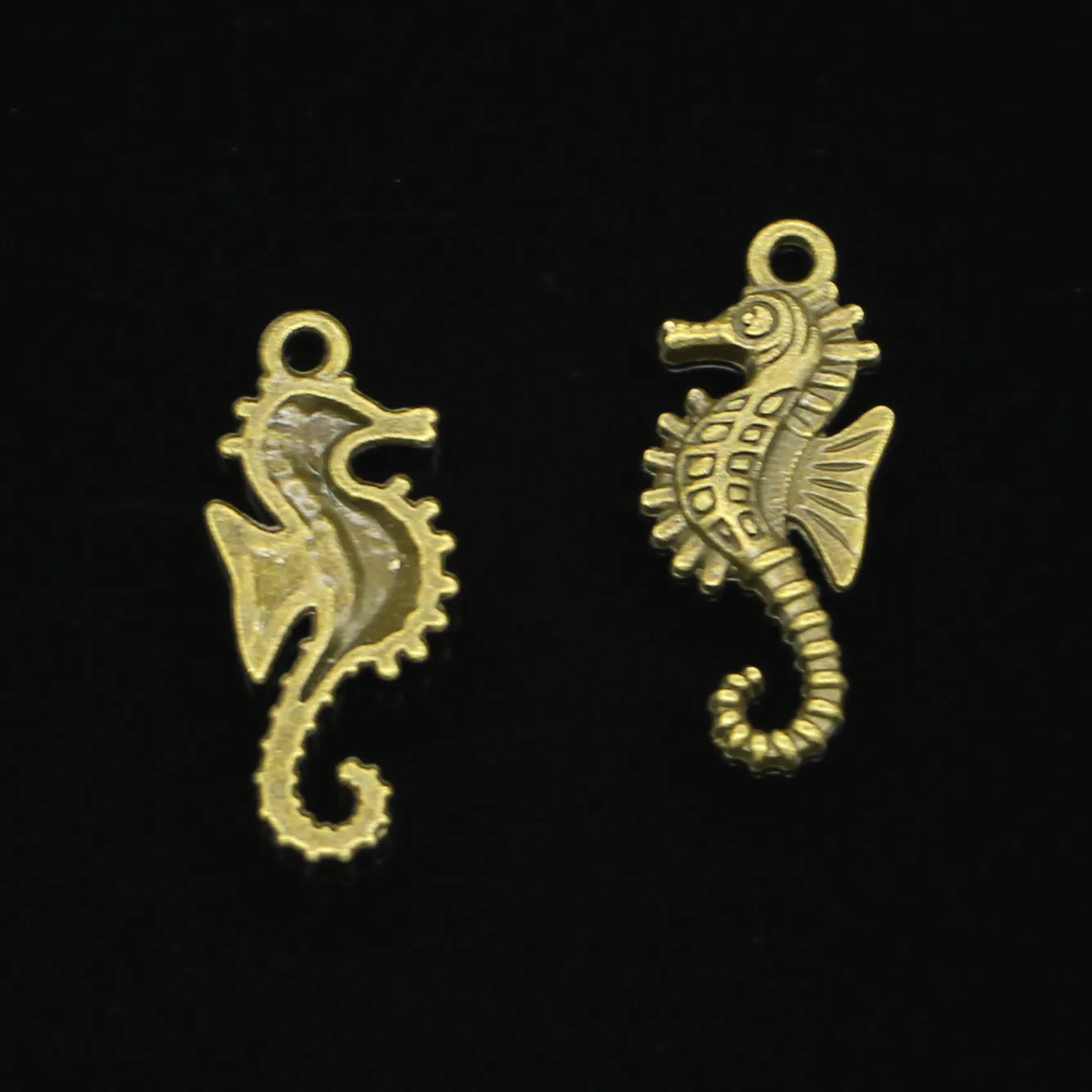 20 шт Античный стиль бронзовые цвета морской гиппокамп seahorse Подвески 29*12 мм |