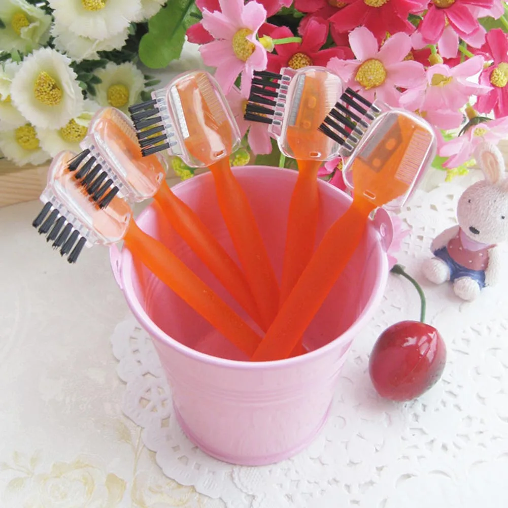 

1 pcs Blades Eyebrow Trimmer Knife with Eyebrow Comb Portable Lady Beauty Eyebrow Razors Eye Brow Lip Razor Trimmer Tools