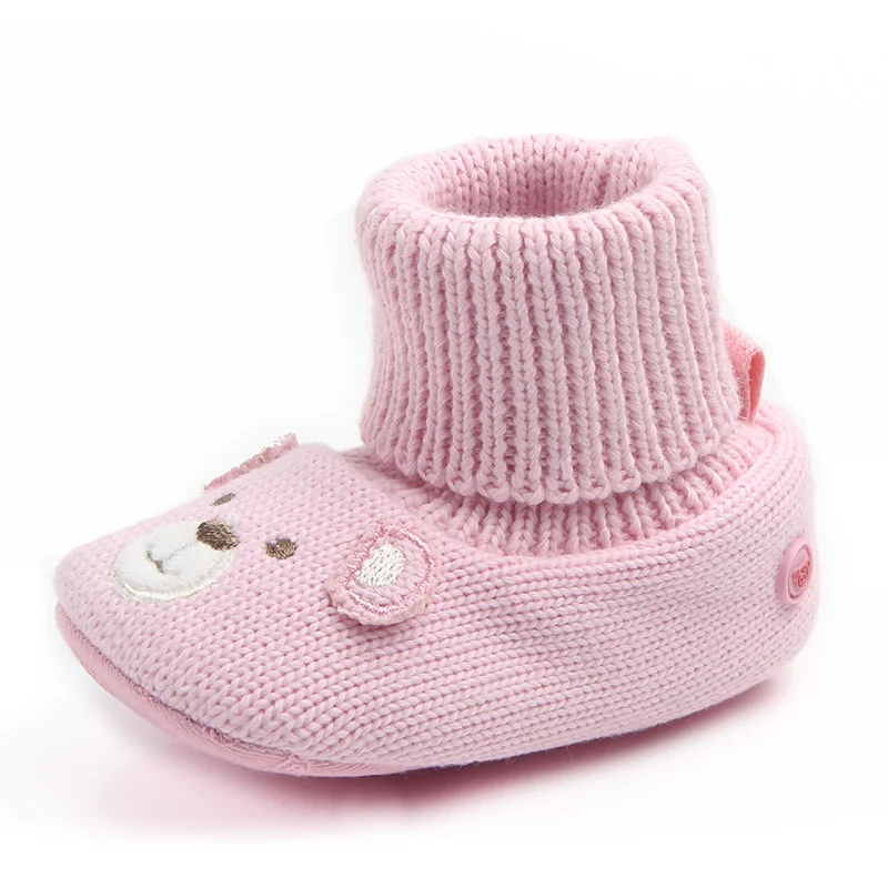 Ботинки для маленьких девочек с милым медведем из мультфильма; зимняя теплая обувь для малышей; обувь для маленьких мальчиков; вязаные очень теплые ботиночки на мягкой подошве