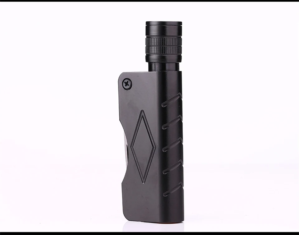 Multifunctional flashlight with saber 9-2