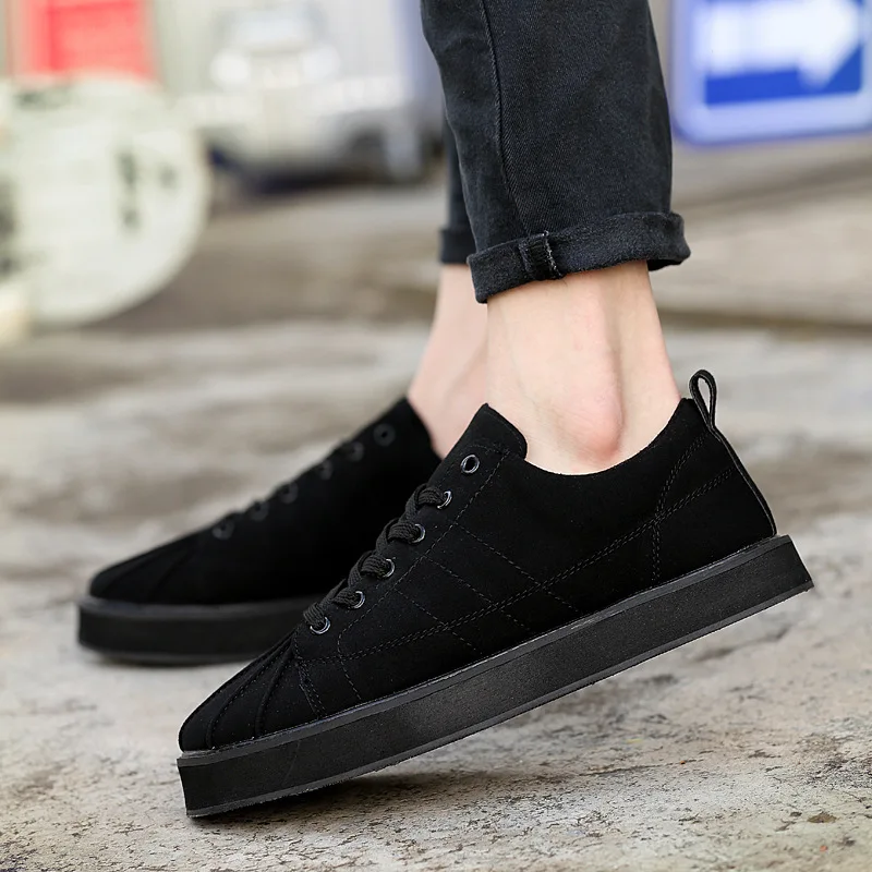 

2019 High popularity spots shoes cual shoes rond head