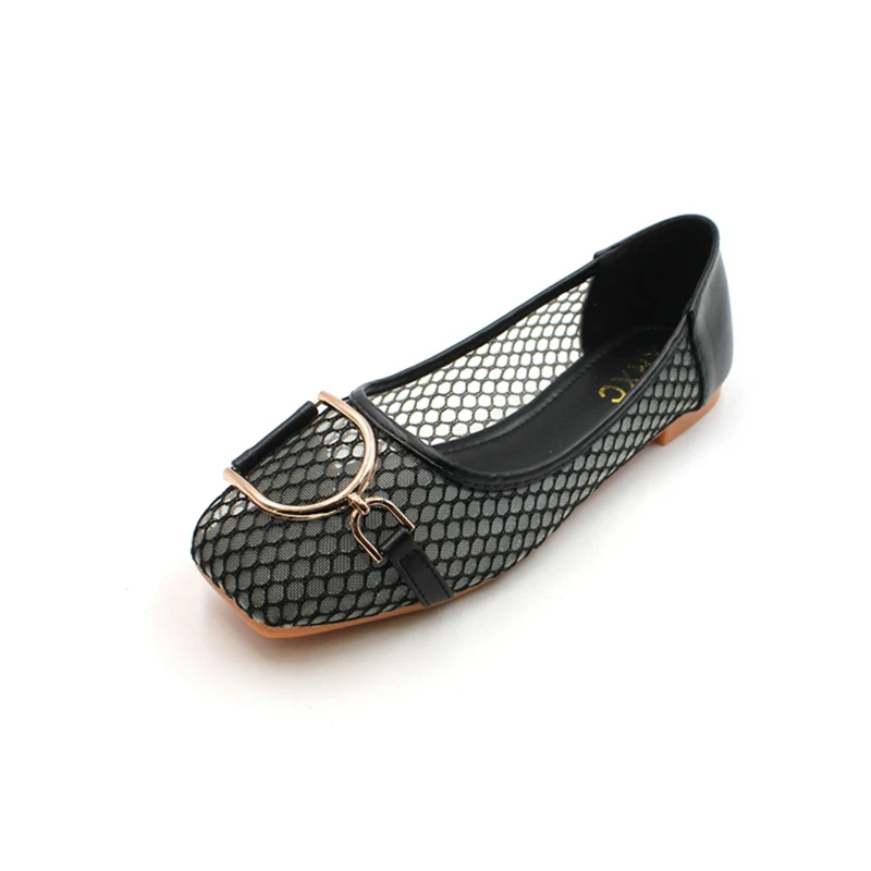 

Spring and summer 2019 new fashion women's shoes large size square head shallow mouth baotou flat with flat female sandals