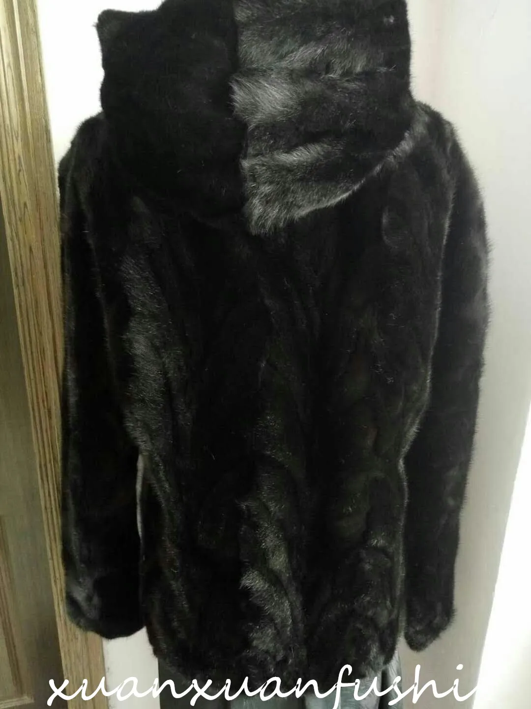 

2018 new women Hooded pieces of mink fur Jacket Warm Mink Fur coat outwear
