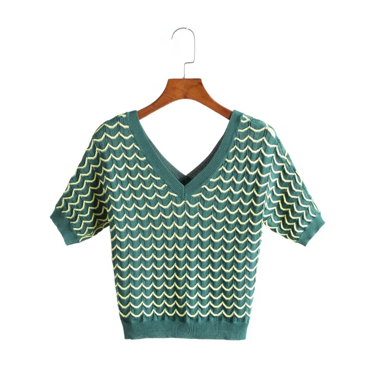 Summer 2019 New Wind Retro Wave Edge Stripe V-neck Temperament Short Knitted Blouse Women Pullovers V-Neck Sweaters Women Summer 2019 New Wind Retro Wave Edge Stripe V-neck Temperament Short Knitted Blouse Women Pullovers V-Neck Sweaters Women