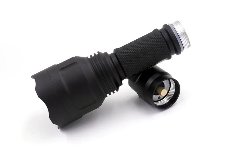 UF-1505 flashlight (5)