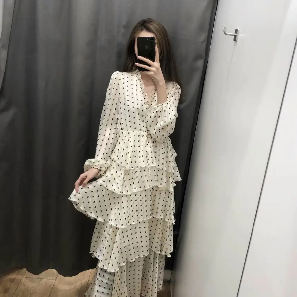  (39)