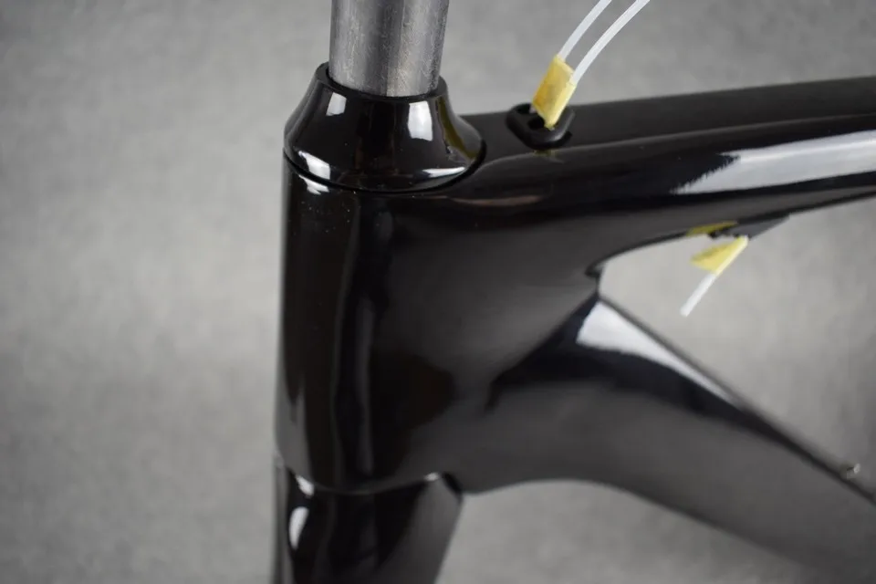 Excellent 2018 CARROWTER A1 carbon road bike frame aero road full carbon fiber bicycle frameset Internal Cable Routing UD glossy BB68 15 Excellent 2018 CARROWTER A1 carbon road bike frame aero road full carbon fiber bicycle frameset Internal Cable Routing UD glossy BB68 15