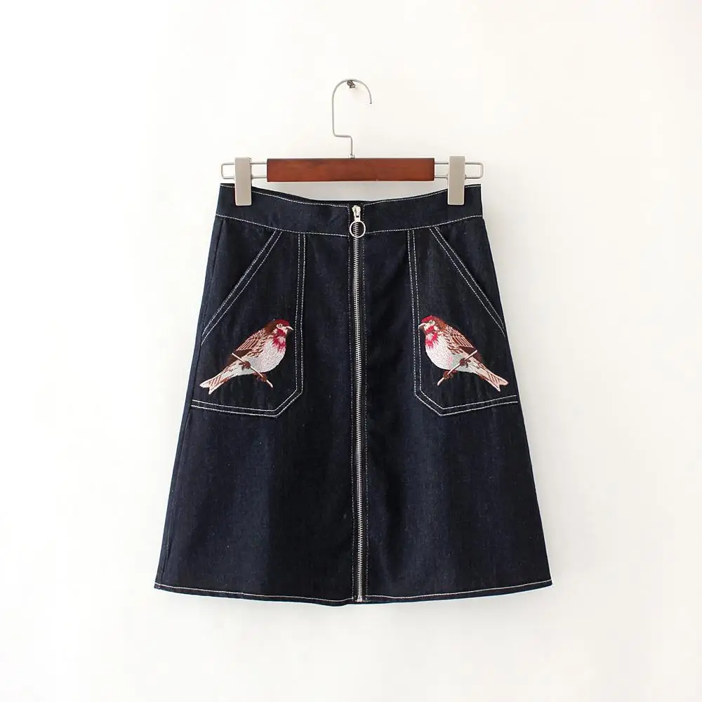 

2019 Summer New Fashion Bird Embroidery Slim Denim Skirt With Long Zipper Decorated All Match Office Skirts Womens Free Shipping