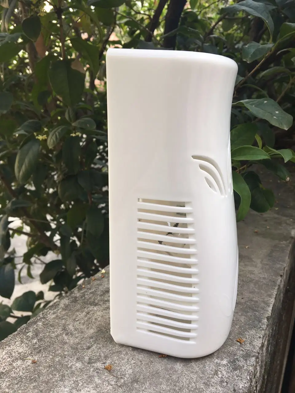 

aroma diffuser aromatherapy diffuser, refillable essential oil diffuser , fan non aerosol dispenser, Air fresheners nebulizers