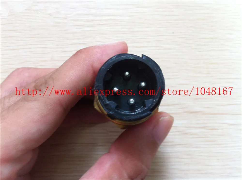 볼보 엔진 오일 압력 센서, XYQPSEW, OEM 1077574,VOLVO63038