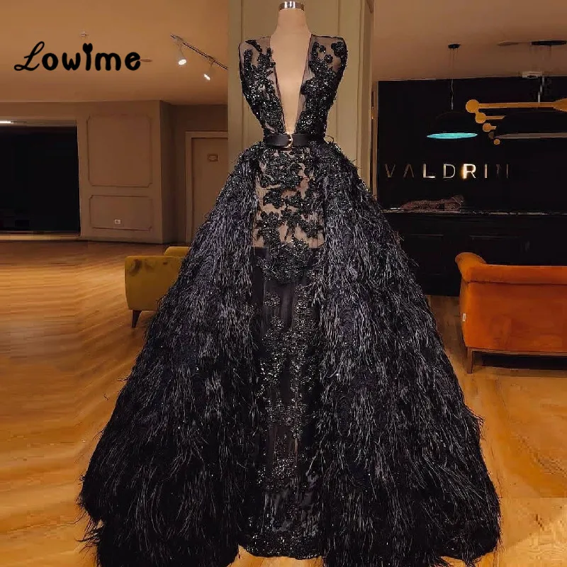 Black Feather Arabic Evening Dress For 