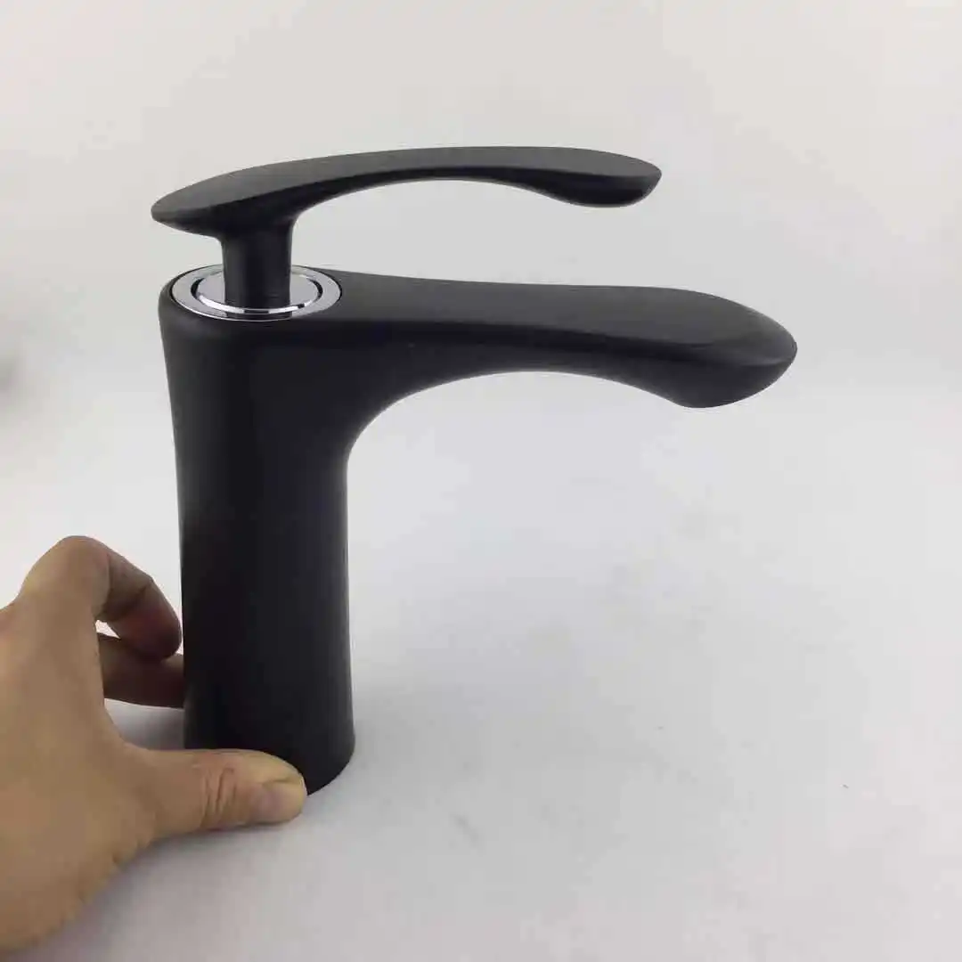 

Vidric Manufacturers wholesale black duck tongue single hole bathroom wash basin faucet hot and cold wash basin sink faucet