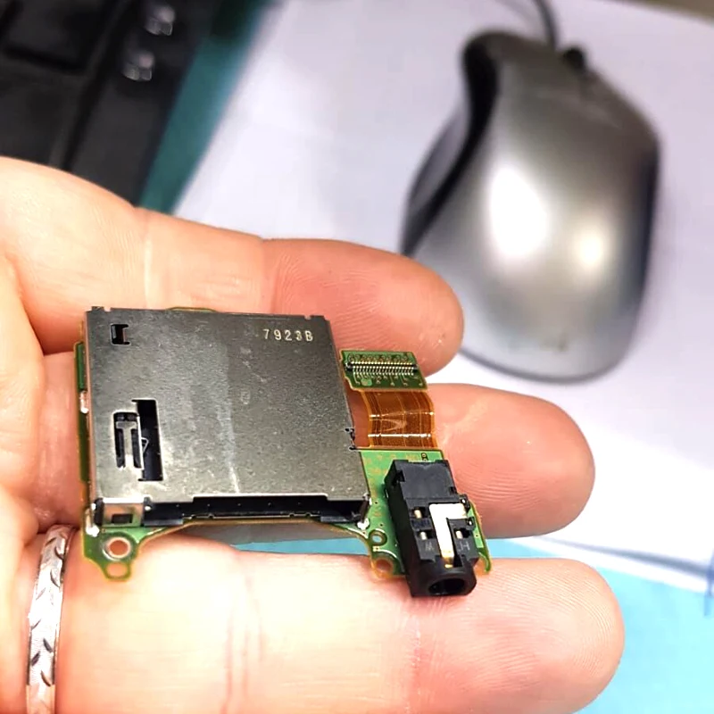 For-Replacement-game-card-slot-socket-board-with-headphones-port-for-Nintendo-Switch-console-e9