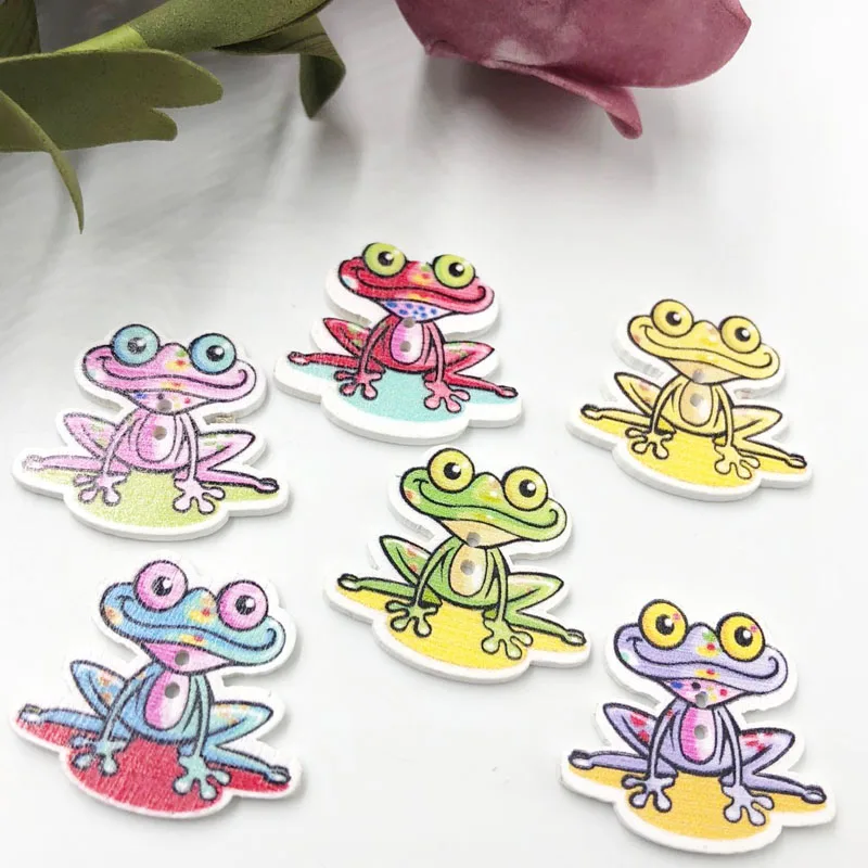 

50PCs Wooden Sewing Buttons Scrapbooking Standing Frog shape 2 Holes 31mm Costura Botones Decorate WB569