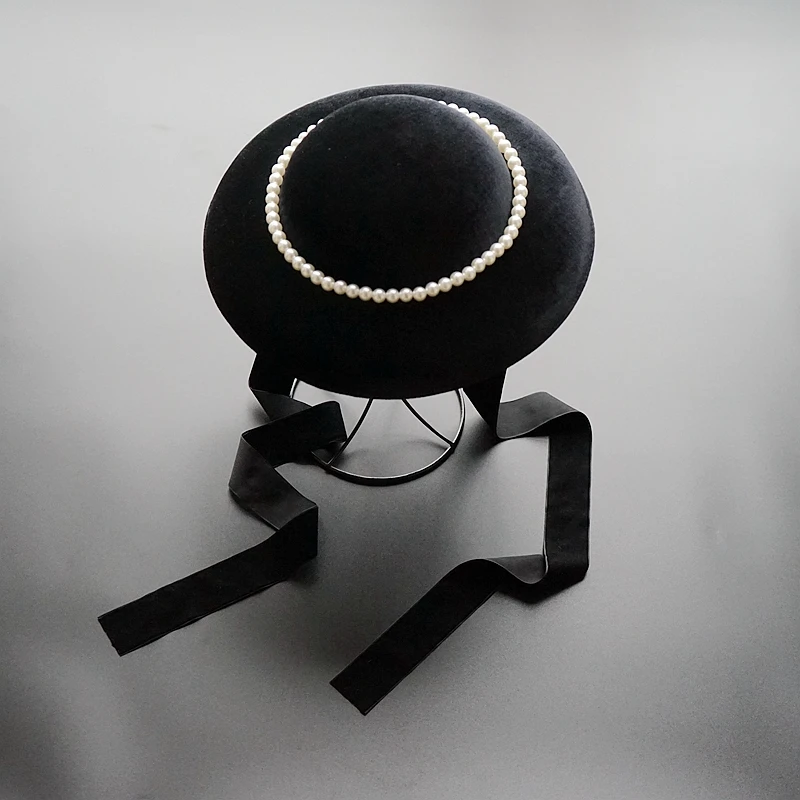 

High End Ladies Vintage Black Wedding Hat Luxury velour Pearl Ribbon Fascinator Hat Royal Party Cocktail Women Fashion Headdress