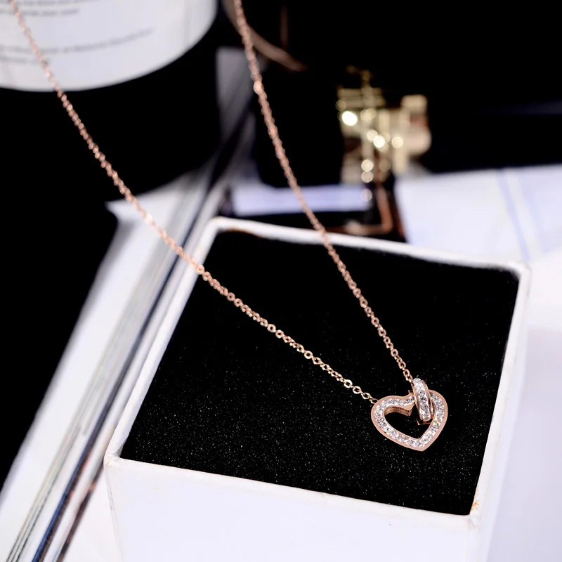 

YUN RUO 2018 New Arrival Rose Gold Color Chic Zircon Crystal Heart Pendant Necklace Fashion Titanium Steel Woman Jewelry No Fade