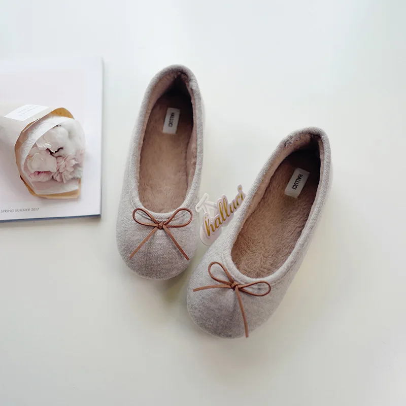 Slippers (1)