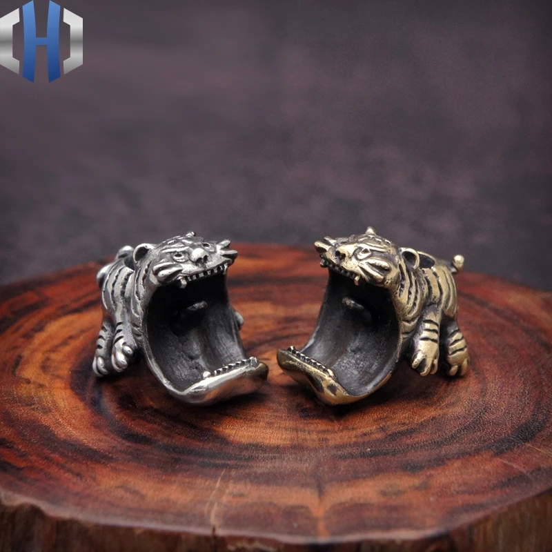 

EDC Big Mouth Tiger Umbrella Rope Pendant Knife Beads