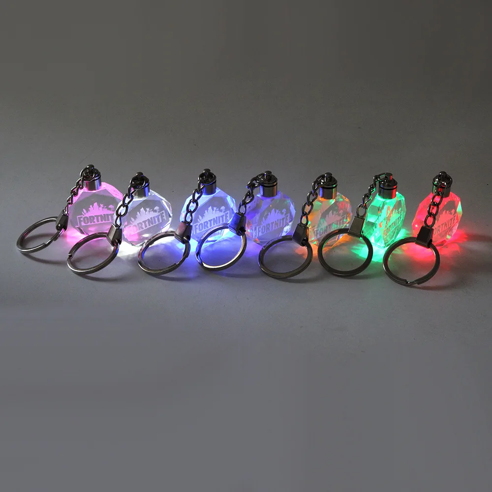 

2019 New Souvenir Gift Key Chain Peach Heart Crystal Keychain Couples Party Gifts Colorful Flashing Led Lights Chaveiros Llavero