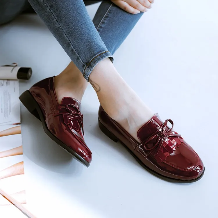 Tassel Bowknot Design Loafers Women Retro Round Toe Shoes Patent Leather Slip-on Women Oxford Causal Ladies Flats Working Shoes (11)