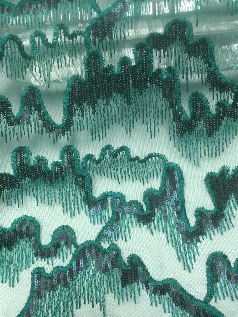 

Зеленые пайетки французский кружевной сетчатый материал новейший дизайн для леди модное платье сухая кружевная ткань для свадебной вечеринки