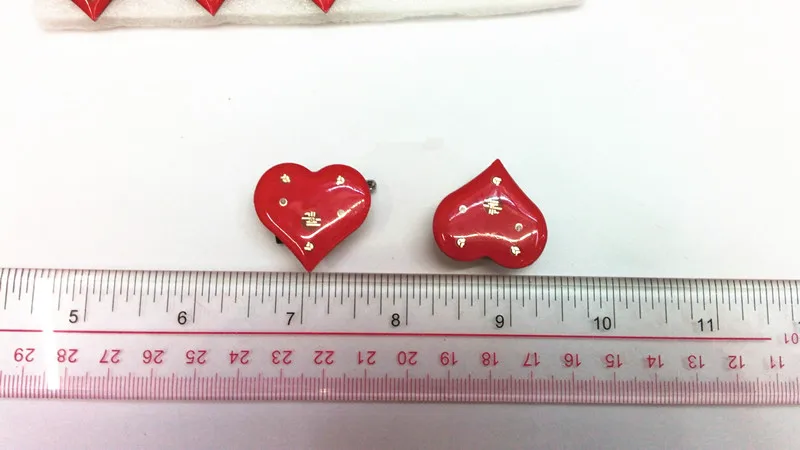 red heart brooch (5)