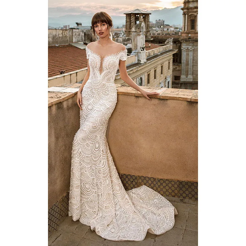 

Short Sleeves Mermaid Prom Evening Dress Illusion Bateau V Neck Elegant Fit Flare Sheath Party Dress Mid Back Medium Train