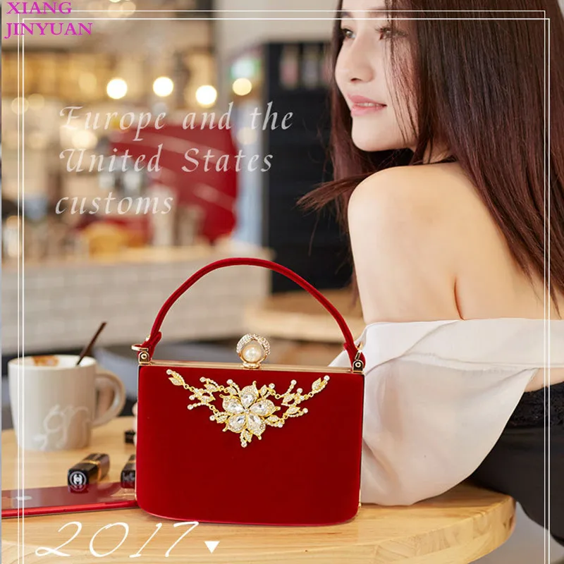 

2018 New Lady Elegant Black Totes High-end Perle Messenger Bag Vintage Joker Evening Bags Trendy Women Dinner Party Day Clitches