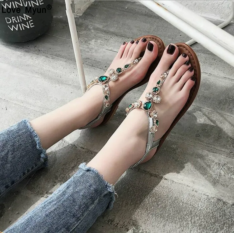 

Women Shoes Hot Fashion Women Sandals Elastic T-strap Bohemia Beaded Slipper Flat Crystal Sandals Women Summer Flip Flop 856