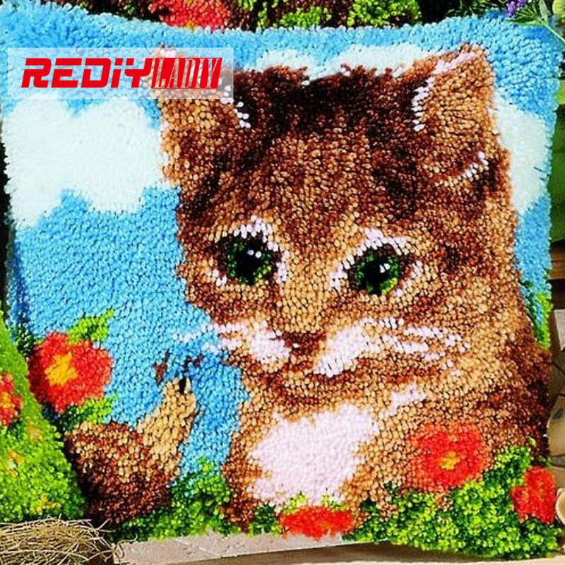 

LADIY Latch Hook Cushion Kit Yarn for Embroidery Cushion Cover Kitten Floral Pillow Case Crochet Cushion Decorative Pillow BZ829