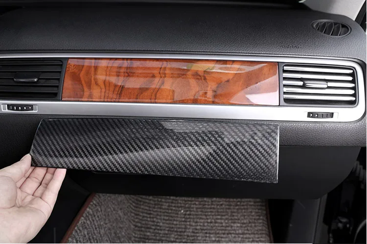 Настоящее карбоновое волокно автомобиля пассажирская боковая коробка украшение Накладка для Volkswagen Touareg 2011- аксессуары