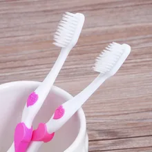 2X Ультрамягкая зубная щетка для выпрямления волос гигиена полости рта, способный преодолевать Броды для взрослых с рисунками "влюбленные пары""