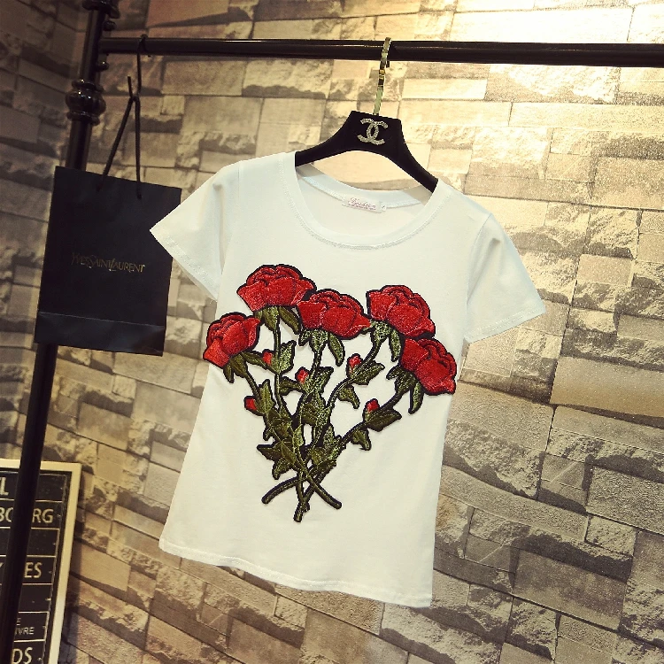 

European Style 2018 Spring and Summer Women New Fashion Embroidery Roses Short Sleeved Slim T-shirts Students T Shirt Tees Tops