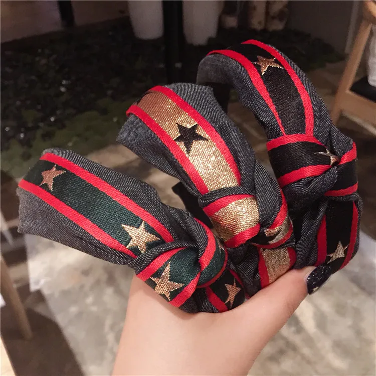

Korean Version New Fabric Stripe Fabric Contrast Color Five-Pointed Star Headband Wide-Neck Knotted Simple Female Headband