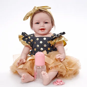

Realistic Reborn Baby 55cm Smile Doll Full Body Silicone Soft Body Dressed Happy Girl 11inch Tiny bebe Bathing Doll A-321
