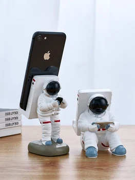 

Creative Astronaut Mobile Phone Bracket Home Room Desktop Decoration Simple Modern Personality Decoration Exquisite Gifts