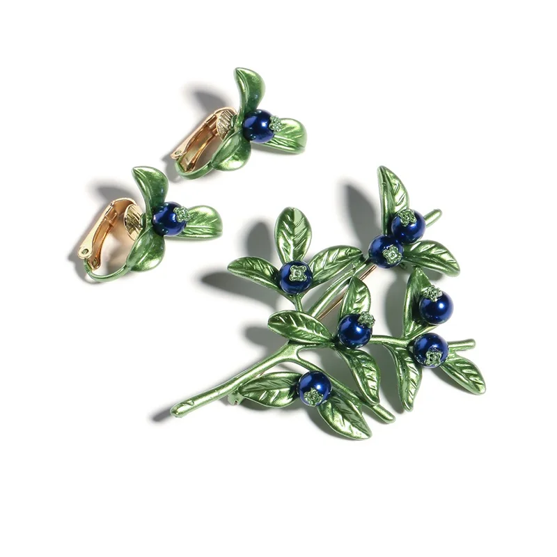 

New Retro Models Orchid Imitation Pearl Inlaid Brooch Ear Clip Suit Combination Female Gift Accessories