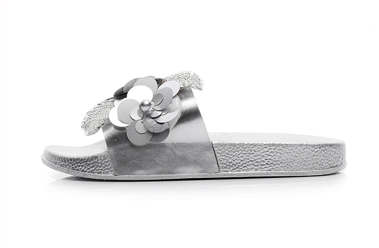 4694110021_1557642219