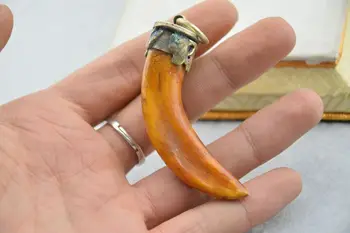 

Inlaid Tibet silver package wolf tooth enamel Pendant to ward off bad luck Pendant